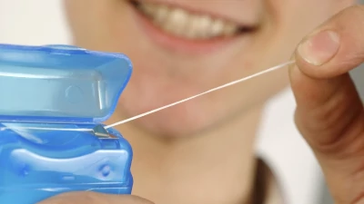 Scientists Deliver mRNA Vaccine via Dental Floss