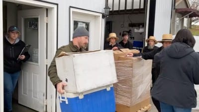 State Raids Amish Organic Farm Selling Raw Foods to Private Buyers
