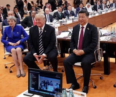 Trump showing Illuminati handsign